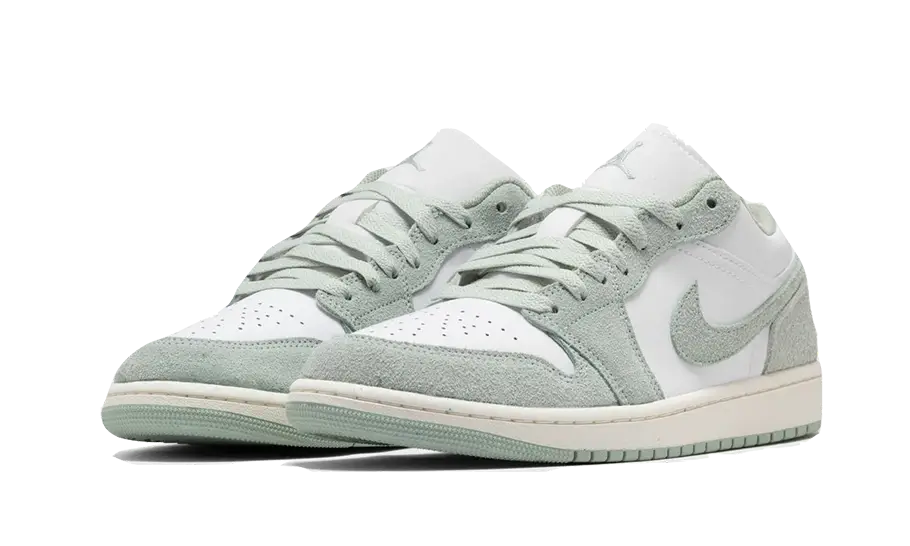 Air Jordan 1 Low SE White Seafoam - FN9137-131